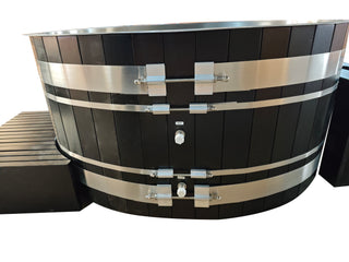 Black Oval Red Cedar Ice Bath Tub – Cold Plunge Spa Barrel for Athlete Recovery & Home Spa, Sleek Dark Finish Therapeutic Design, Natural Wooden Therapy Tub