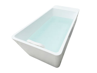 Acrylic Ice Bath Tub with Built-In Ice Machine – All-in-One Cold Plunge Spa System for Athlete Recovery, Hydrotherapy & Home Gym, Modern Sleek Cooling Design